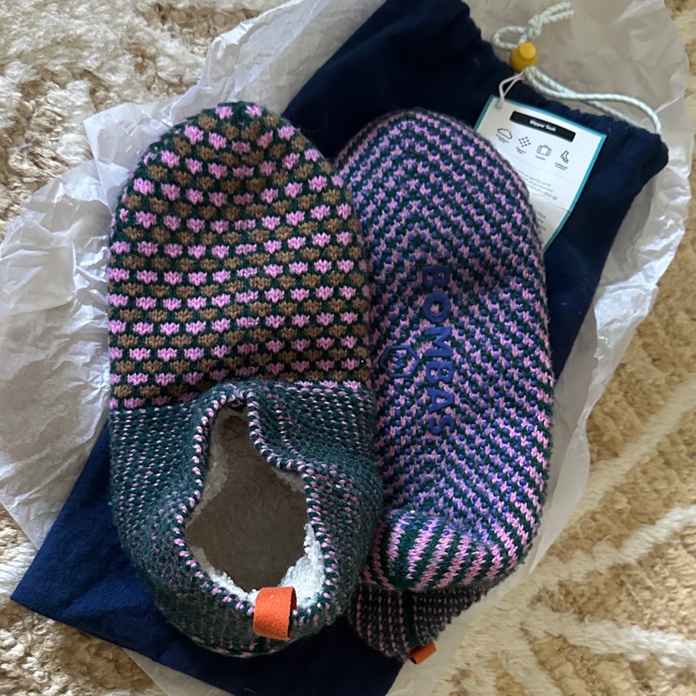 Bombas gripper slippers women’s medium